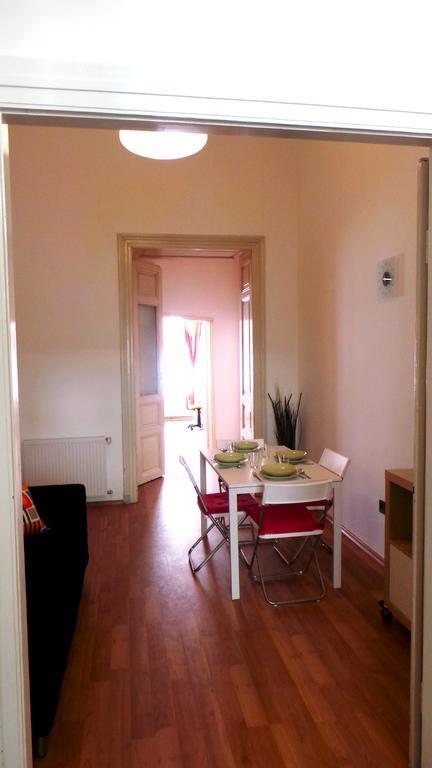 Sinagoga Apartment Budapest Ruang foto