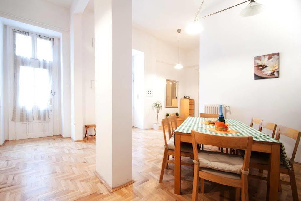 Sinagoga Apartment Budapest Bagian luar foto